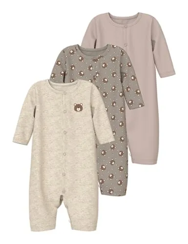 Name It Schlafoverall NBNNIGHTSUIT 3P AOP NOOS - Bequemer 3-teiliges Set für eine erholsame Nacht. Der weiche Jerseystoff sorgt für hohen Tragekomfort und Bewegungsfreiheit für dein Kind.