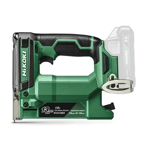 HiKOKI N1812DA Akku-Nagler - Tacker für vielseitige Anwendungen: Setzt bis zu 15.000 Klammern pro Akkuladung, ideal für Stoffe und Kunststoffe. Leicht und kompakt mit hoher Haltbarkeit durch Metall-Frontgehäuse.