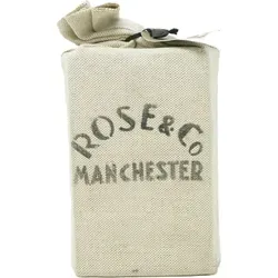 Manchester Rose & Co Toilet Water Spray 100ml - Eau de Toilette mit klassisch-frischem Duft, ideal für Alltag und Büro. Die sanften floralen und zitrischen Noten machen es vielseitig und elegant.