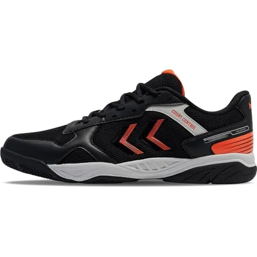 Hummel Court Control II Black/Red - Hallenschuhe für optimale Performance - Vielseitige Hallenschuhe für Hartplätze und Teppichböden mit atmungsaktivem Obermaterial und reaktionsfreudiger EVA-Dämpfung für höchsten Komfort und Stabilität.