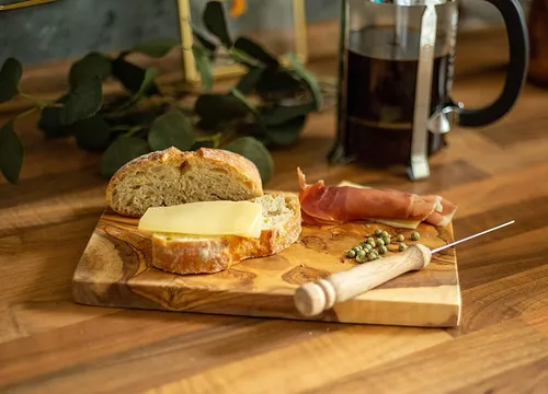 Frühstücksbrettchen Vesperbretter Servierbrett Schönes aus Olivenholz 25x15 cm