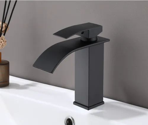 Küchenarmatur Wasserfall Wasserhahn Küche Mischbatterie Spültisch Schwarz GMF702