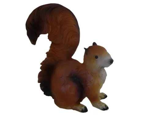 JVmoebel Skulptur Eichhörnchen Figur aus hochwertigem Material für den Garten, Made in Europa