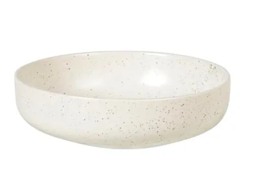 Broste Copenhagen NORDIC VANILLA Schale - Runde Steingut Schale (17 x 5 cm) im nordischen Design mit einzigartiger Reaktivglasur. Jedes Stück ist ein Unikat mit individuellen Farbverläufen und Oberflächen, ideal kombinierbar mit anderen Farben der Nordic-Serie.