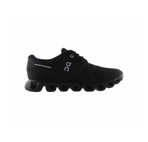 ON Damen Freizeitschuhe Cloud 5 - Komfort für jeden Schritt - Laufschuhe mit CloudTec in Zero-Gravity-Schaum für optimale Dämpfung und verbesserter Passform. Nachhaltig aus Recycling-Materialien gefertigt, ideal für ein angenehmes Laufgefühl.