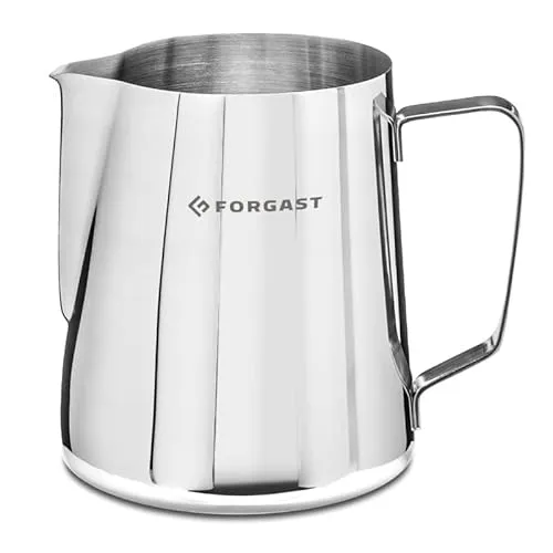 Forgast Milchkännchen aus Edelstahl | 1,5l | Milchschaumkännchen | Hochglanz Poliert | Barista Milchkanne | zum Milchaufschäumen für Milch Pitcher, Cappuccino, Espresso, Latte Art, Macchiato