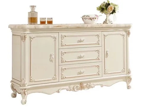 Vintage Sideboard Buffet Schrank mit 3 Schubladen - Elegantes Sideboard in Weiß für Ess- und Wohnzimmer. Mit 3 Schubladen und 2 Türen bietet es viel Stauraum und verleiht Ihrem Raum einen charmanten Retro-Stil.