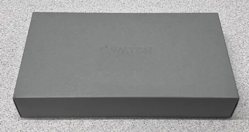 Apple Watch Ultra 3 GPS + Cellular 49mm - Black Titanium Case - Smartwatch mit Touch OLED Display, 42 Stunden Akkulaufzeit und Schnellladung. Elegantes Titan-Design in Schwarz für stilbewusste Nutzer.