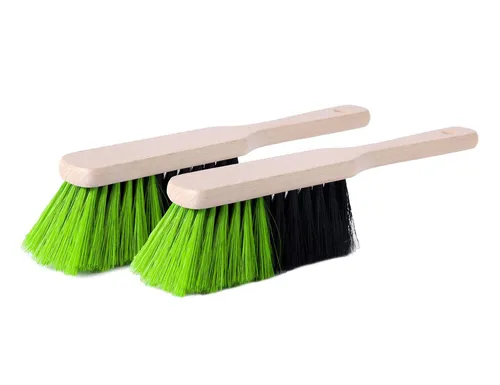Besen Grün von Garronda