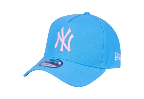 New Era Trucker Cap 9Forty New York Yankees - Verstellbare 9Forty Snapback Trucker Cap in A-Frame Silhouette. Stylisches Sky Blue Design, ideal für Fans. 100% Polyester für hohen Tragekomfort.