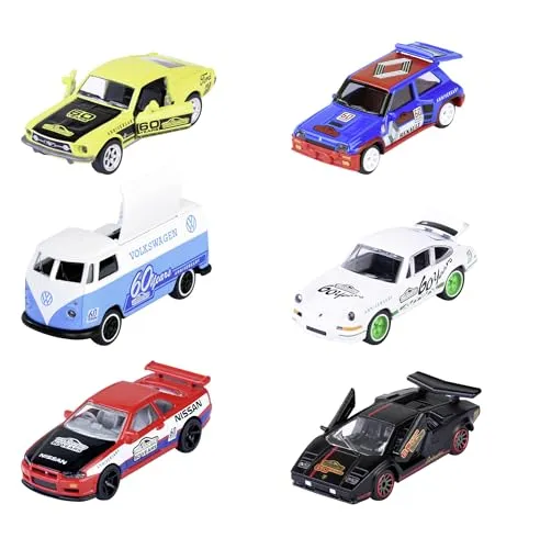 Majorette - Modellauto aus der Deluxe Geburtstags-Edition 60 Jahre, Spielzeugautos mit Lizenz-Bedruckung & Blech-Box, 7,5 cm, ab 3 Jahre (1 zufälliges Auto aus 6 Optionen)