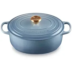 Le Creuset Signature Gusseisen-Bräter, Ø 27 cm - Ovaler Gusseisen-Bräter für alle Herdarten, ideal zum Garen und Warmhalten. Mit gleichmäßiger Wärmeverteilung und großen Griffen für sicheren Halt. Made in France, kratzfest und spülmaschinengeeignet.