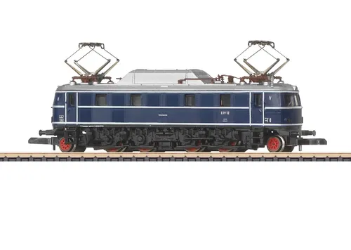 Märklin E-Lok BR E 19 DB Museum Kobaltblau - Modelleisenbahnen, detailgetreue Elektrolok mit Glockenankermotor und LED-Beleuchtung für Sammler und Modellbau-Enthusiasten.
