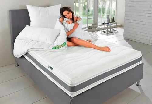 Kaltschaummatratze Punktoflex de Luxe KS 90x200 cm - 7-Zonen-Luxus-Kaltschaummatratze für optimalen Liegekomfort, mit Greenfirst-Veredelung gegen Milben und waschbarem Bezug für beste Hygiene.