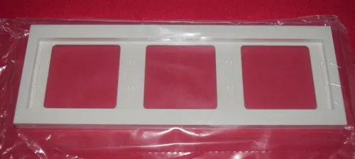 Berker K.1 Rahmen 3-Fach waagerecht polarweiß, glänzend 13737009 (706)