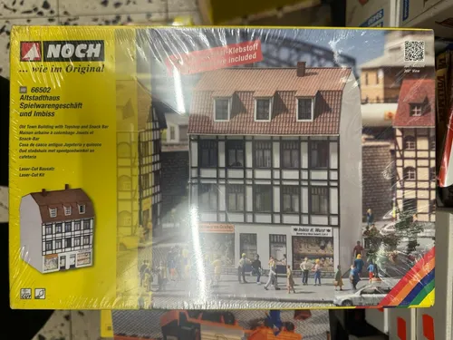 NOCH Spur H0 66502 – Altstadthaus mit Spielwarengeschäft und Imbiss