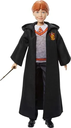 Mattel Harry Potter-Spielzeug, Ron Weasley-Modepuppe im typischen abnehmbaren Hogwarts-Gewand mit Zauberstab-Zubehörteil, vom Film inspiriert, JGM20