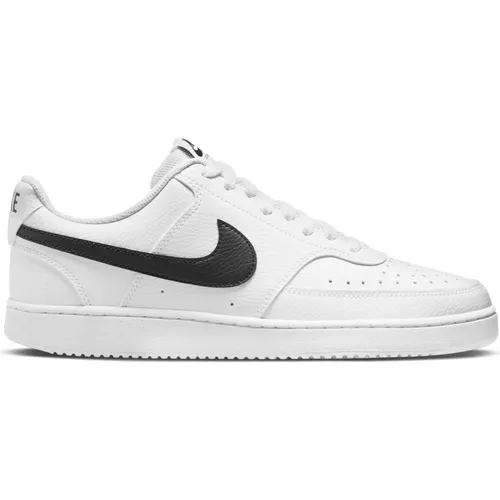 Nike Court Vision Sneaker Herren in White-Black-White, Größe 42 - Sportliche Schuhe aus recyceltem Synthetik-Material, Leder-Optik, mit weichem Schaft und Gummi-Außensohle für optimalen Komfort und Style.