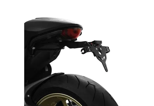 ZIEGER Kennzeichenhalter Pro für Ducati Scrambler 800 (2017-23) - Hochwertiger Kennzeichenhalter für Ducati Scrambler 800, schwarz pulverbeschichtet und witterungsresistent. Verstellbare Blinkerhalter und kein TÜV-Eintrag erforderlich – perfekte Passform und sportliche Optik.