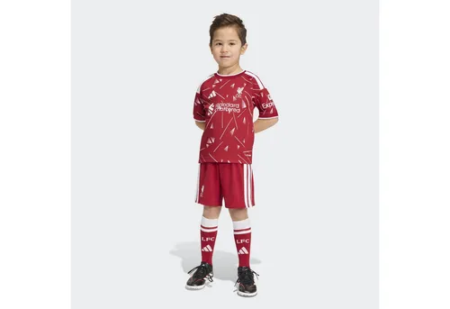 ADIDAS Liverpool FC 26/27 Home Kids Set - Erlebe die Tradition des FC Liverpool mit dem 26/27 Heimausrüstungs-Set für Kinder. Aus atmungsaktivem Material, ideal für aktive Tage, bietet es hohen Tragekomfort und Bewegungsfreiheit. Perfekt für kleine Fußballfans!