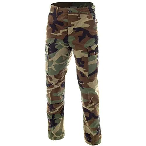 MFH BDU Kampfhose Ripstop Woodland Größe M - Wanderhose aus 100% Ripstop-Baumwolle, ideal für Outdoor-Aktivitäten. Mit 6 praktischen Taschen, verstärktem Sitz und Knie sowie verstellbarer Taille für optimalen Komfort.