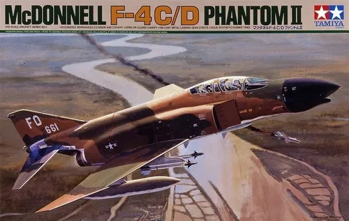 Tamiya 60305 F-4 C/D Phantom II 1/32 - Detaillierter Modellbausatz - Flugzeuge, Maßstab 1:32, unmontierter Bausatz für präzise Detailarbeit und echtes Flugzeug-Enthusiasten-Erlebnis.