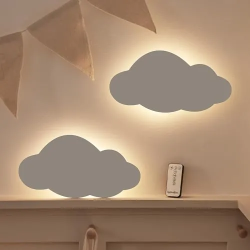 Lights4fun 2er Set LED Wolken Nachtlicht mit Fernbedienung - Ideal für Kinderzimmer - Dimmbare Wolken Wandleuchten mit 9 warmweißen LEDs, verschiedenen Leuchtmodi und wiederaufladbar über USB. Inklusive Fernbedienung und Timer für eine entspannte Atmosphäre im Kinderzimmer.