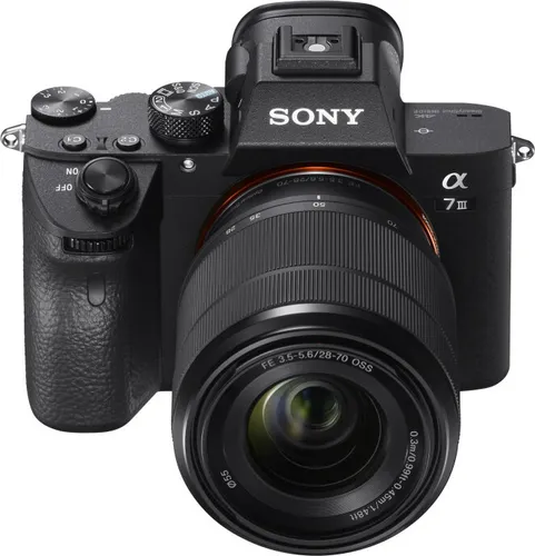 Sony Alpha ILCE-7 III + Sony Akku NP-FZ100 - Vollformat Systemkamera mit 24 MP, 5-Achsen Bildstabilisierung für perfekte Aufnahmen und längere Fotografie-Sitzungen