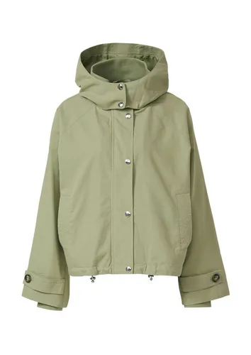 s.Oliver Outdoorjacke Grün M (38) - Modische Outdoorjacke in oliv mit hochwertiger Materialzusammensetzung. Ideal für den Alltag und vielseitig kombinierbar. Pflegeleicht und bequem für jede Gelegenheit.