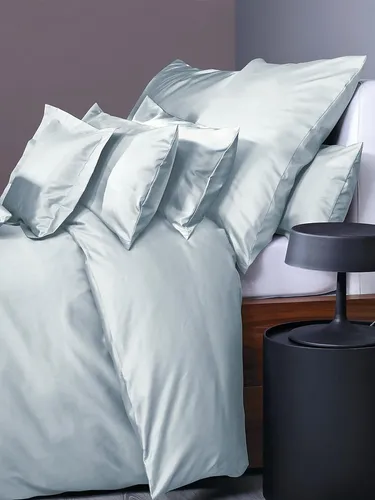 Bettbezug Curt Bauer grün - Kissenbezug aus hochwertigem Mako-Satin, weich und pflegeleicht, mit elegantem Design und Reißverschluss für einfachen Bezugwechsel.