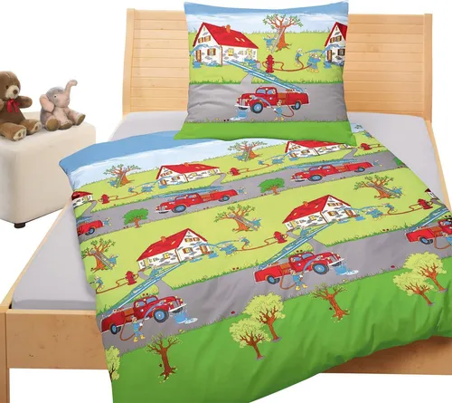 Bierbaum Kinderbettwäsche Feuerwehr Renforce 2338 - Bettwäsche-Set für Kinder mit Feuerwehr-Motiven aus 100% Baumwolle, ideal für ein gemütliches Kinderzimmer in der Größe 135 x 200 cm.