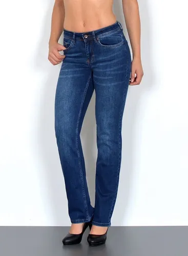 ESRA High Waist Straight Fit Jeans für Damen – Gerader Schnitt in Übergröße - Stylische High Waist Straight Fit Jeans für Damen in Übergröße. Elastisches Material für optimalen Tragekomfort und eine perfekte Passform. Ideal für den lässigen Look!