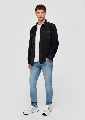 QS Jeans - Slim Fit - Moderne Slim Fit Jeans mit Mid Rise-Bundhöhe, 5-Pocket-Design und stylischer Waschung, perfekt für jeden Anlass.