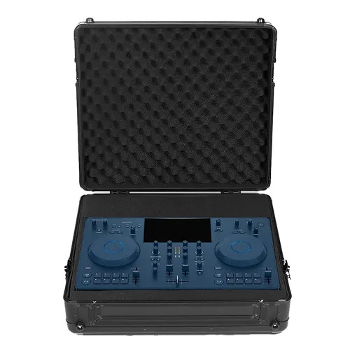 UDG Flight Case Omnis-Duo B-Stock - B-Stock Flight Case für AlphaTheta Omnis-Duo, robust mit Schaumstoffpolsterung und Tragegriff, ideal für DJs und mobile Einsätze, Versandrückläufer mit Garantie.