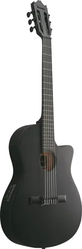 Ibanez GA621-BOT Black Out 4/4 Konzertgitarre - Elegante Konzertgitarre mit Cutaway und laminierter Fichtendecke. Ideal für Spieler, die Komfort und Stil schätzen. Integrierter Ibanez Tonabnehmer für vielseitigen Einsatz.