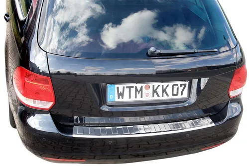 RECAMBO Ladekantenschutz für VW GOLF 5 + GOLF 6 VARIANT - Abdeckblenden, hochwertiger V2A Edelstahl für perfekten Schutz und exklusive Optik beim Be- und Entladen, einfache Montage mit Spezialklebeband.