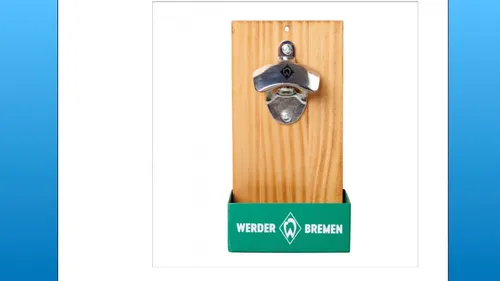 Werder Bremen Tasse mit SVW Wandflaschenöffner aus Holz - Fußball-Fanartikel, ideal für echte Werder Bremen Fans – stilvoll und praktisch für jedes Getränk!