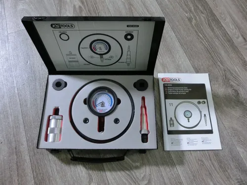 KS TOOLS Prüfgerätesatz Kühlflüssigkeitsfluss - 8-teiliges Set zur Überprüfung des Kühlflüssigkeitsflusses, ideal für Werkstätten und professionelle Anwendungen, leichtgewichtig mit nur 520 g.