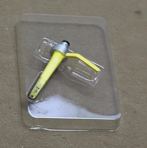 Tonar banana DJ HiFi Tonabnehmersystem MM - Sphärisch - Universal DJ Tonabnehmer mit sphärischem Design für präzisen Klang, ideal für Plattenspieler und Turntables.