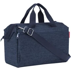 reisenthel travelling allrounder S pocket - kompakte Reisetasche 39 cm (twist navy) - Die reisenthel travelling allrounder S pocket in twist navy ist ideal für Alltag und Reisen. Mit 11 Litern Volumen, robustem Material und praktischen Fächern ist sie der perfekte Begleiter für Ihre persönlichen Gegenstände.
