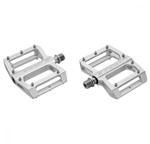Procraft Plattformpedale Small Grip Advanced CNC 93 x 94 mm Silber - Die Procraft Plattformpedale Small Grip Advanced CNC 93 x 94 mm in Silber bieten optimalen Grip und Kontrolle für schmalere Füße. Ihr robustes Design aus 6061-Aluminium garantiert Langlebigkeit und zuverlässige Leistung auf jedem Trail.