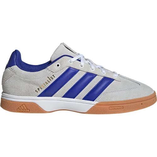 adidas Herren SPEZIALIST Indoor Shoes - Sportliche Sneaker für optimale Bewegungsfreiheit - Herren-Sneaker mit regulärer Passform, Torsion System und Adiprene+ Dämpfung für perfekten Komfort beim Indoor-Sport.