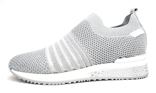 La Strada Damenschuhe Sneaker Low Slipper Silber - Damen-Sneaker in trendigem Silberdesign, perfekt für Freizeitaktivitäten und bequem in Schuhgröße 39 EU.