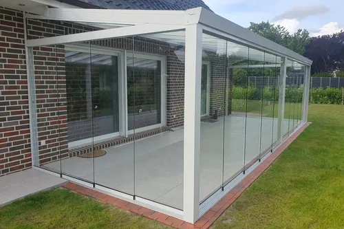 Kaltwintergarten Cuxhaven – Terrassenüberdachung (Weiß, 400 cm x 300 cm) - Stylischer Kaltwintergarten für Ihre Terrasse: Schützt vor Witterungseinflüssen und schafft einen gemütlichen Outdoor-Bereich. Robuste Aluminiumkonstruktion und lichtdurchlässiges Polycarbonat-Dach sorgen für Langlebigkeit und modernes Design.