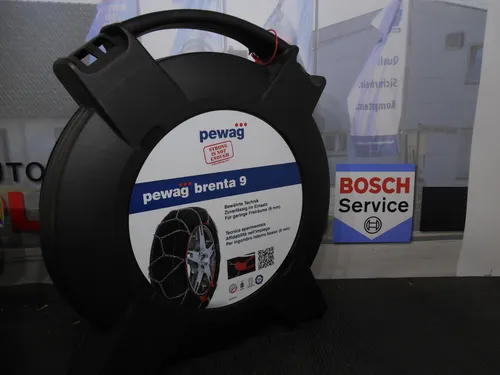 Original Pewag Schneeketten Brenta XMB77 für 235/70R14, 245/60R15, 225/65R16, 225/60R17 - Schneeketten von Pewag, bieten optimalen Grip und Sicherheit auf winterlichen Straßen für verschiedene Reifengrößen.