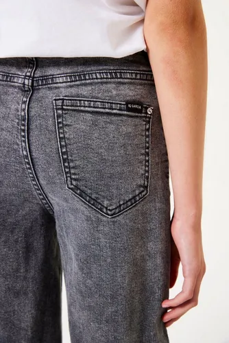 GARCIA JEANS 5-Pocket-Jeans grau 176 - Stylische 5-Pocket-Jeans für Kinder in grau, aus 99% Baumwolle und 1% Elasthan für hohen Tragekomfort und optimale Bewegungsfreiheit.