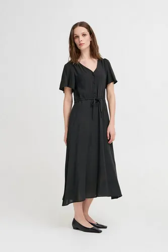 Kleid IHVERA Regular Fit Midi-Kleid - Elegantes Midi-Kleid mit kurzen Ärmeln, V-Ausschnitt und praktischen seitlichen Taschen. Ideal für einen lässigen Look oder besondere Anlässe.