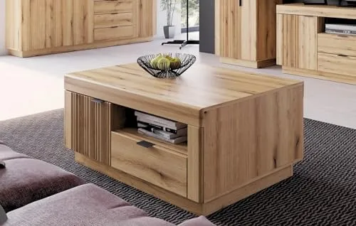 möbelando Couchtisch DELAMAR - Stilvoller Beistelltisch in Coast Evoke Eiche - Beistelltisch fürs Wohnzimmer mit großzügigen Maßen und warmer Coast Evoke Eiche Dekor-Farbe. Aus robusten Materialien gefertigt und mit praktischer Softclose-Schublade für geräuschloses Öffnen.