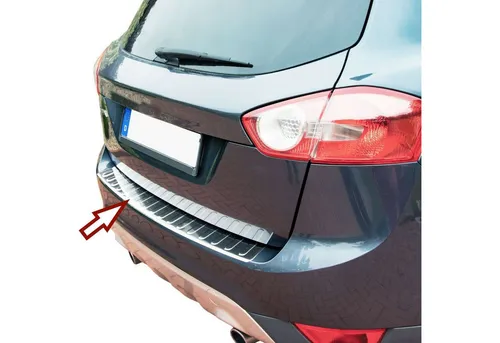 RECAMBO Ladekantenschutz für FORD KUGA I (2008-2012) - Abdeckblenden – Hochwertiger V2A Edelstahl schützt vor Kratzern und verleiht eine exklusive Optik. Perfekte 3D-Passform für einfache Montage und unproblematische Demontage.