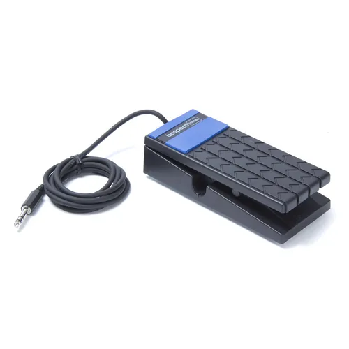 MUSIC STORE VM 18 L Expression Pedal - Zubehör für Tasteninstrumente – Universelles Expression Pedal mit umschaltbarer Polarität für optimale Lautstärkekontrolle und Parametersteuerung beim Spielen.